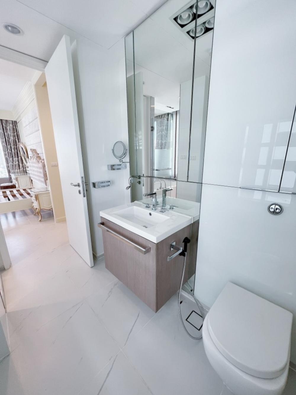 ให้เช่าคอนโดวิทยุ ชิดลม หลังสวน : Rent ✨ 185 Rajdamri ✨Super Luxury Condominium from Raimond Land (video available)