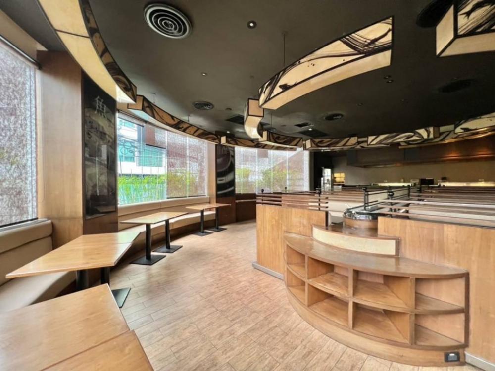 For rent: Japanese restaurant, decorated in a luxury style, good location in Thonglor, Sukhumvit 55 area, with parking available 🚗 Loading...