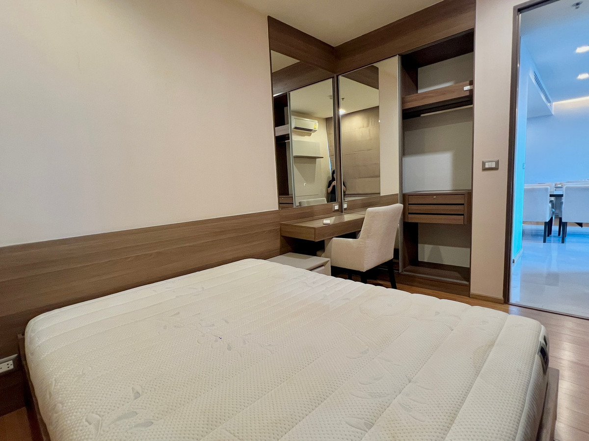 For RentCondoSathorn, Narathiwat : ( UL2601051 ) Tel/Line 096-2479369 , FOR RENT THE ADDRESS SATHORN 2 Bedroom 2 Bathroom 82 SQ.M. Rare Item!!