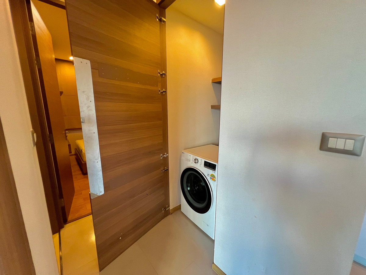 For RentCondoSathorn, Narathiwat : ( UL2601051 ) Tel/Line 096-2479369 , FOR RENT THE ADDRESS SATHORN 2 Bedroom 2 Bathroom 82 SQ.M. Rare Item!!