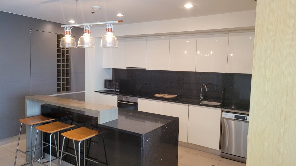 For RentCondoWongwianyai, Charoennakor : For Rent⭐Luxury Condo River View⭐3 Bedroom⭐132 Sq.m⭐Near ICONSIAM 