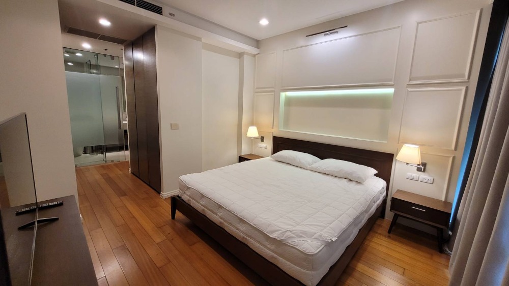 For RentCondoWongwianyai, Charoennakor : For Rent⭐Luxury Condo River View⭐3 Bedroom⭐132 Sq.m⭐Near ICONSIAM 