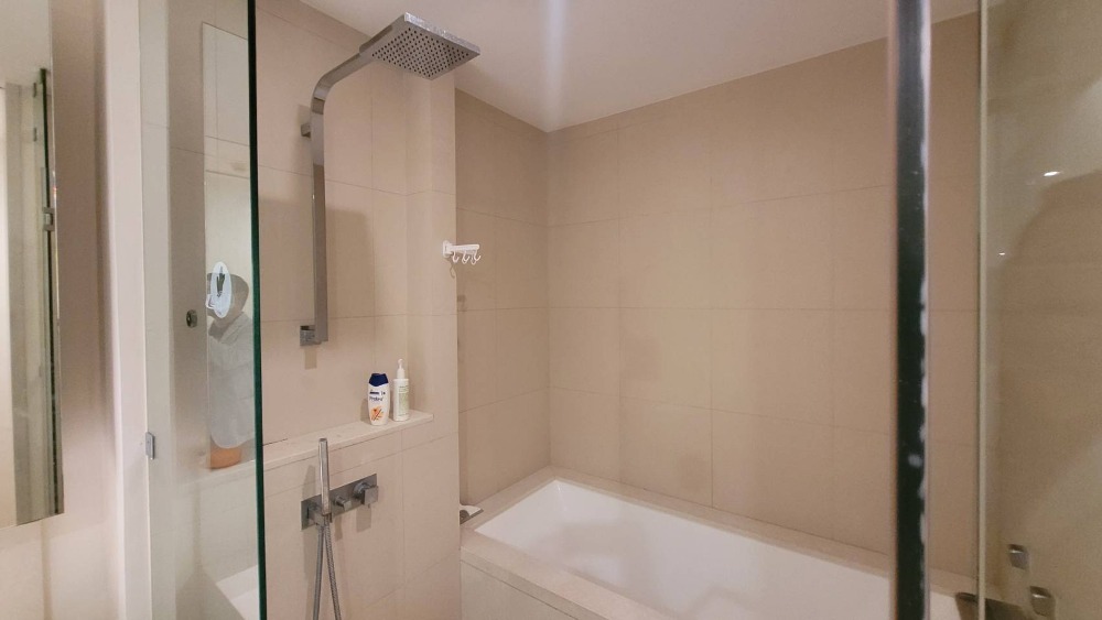 For RentCondoWongwianyai, Charoennakor : For Rent⭐Luxury Condo River View⭐3 Bedroom⭐132 Sq.m⭐Near ICONSIAM 