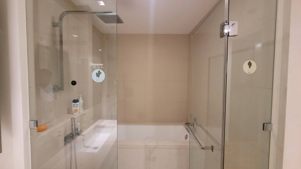 For RentCondoWongwianyai, Charoennakor : For Rent⭐Luxury Condo River View⭐3 Bedroom⭐132 Sq.m⭐Near ICONSIAM 