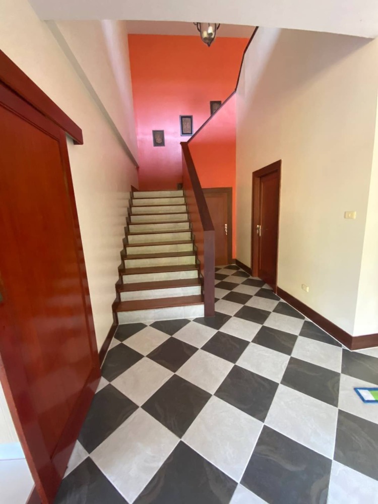 For RentHousePattanakan, Srinakarin : Single house for rent at patthanakarn