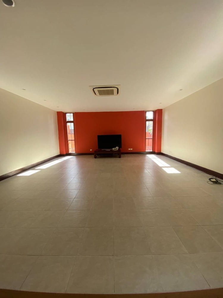 For RentHousePattanakan, Srinakarin : Single house for rent at patthanakarn