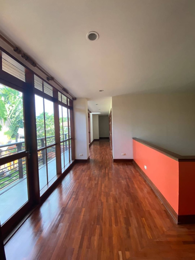 For RentHousePattanakan, Srinakarin : Single house for rent at patthanakarn