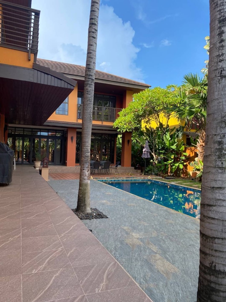 For RentHousePattanakan, Srinakarin : 独栋别墅出租