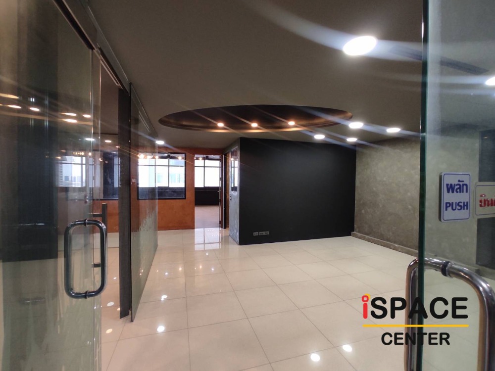For RentOfficeRatchathewi,Phayathai : Office Space for rent and sale, office space, Phayathai Plaza Building, very convenient to travel already decorated ready to work