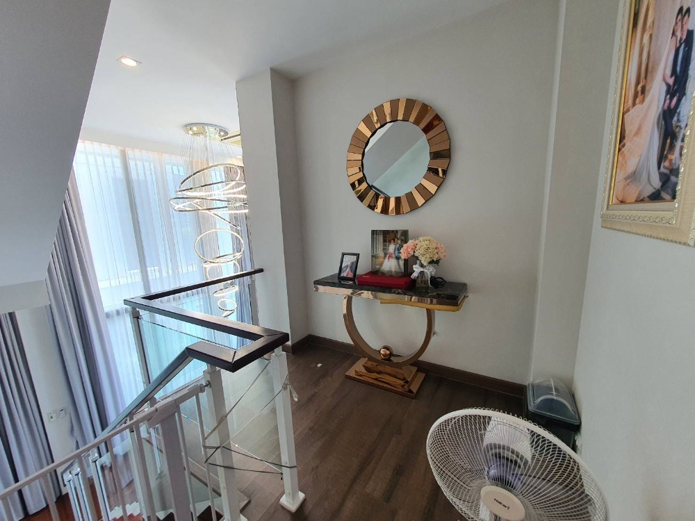 ขายบ้านเลียบทางด่วนรามอินทรา : ขายขาดทุน บ้านเดี่ยวหรู ระดับ Super Luxury โครงการบ้านกลางเมือง คลาสเซ่ (Baan Klang Muang CLASSE) เกษตรนวมินทร์ สุคันธสวัสดิ์ มัยลาภ