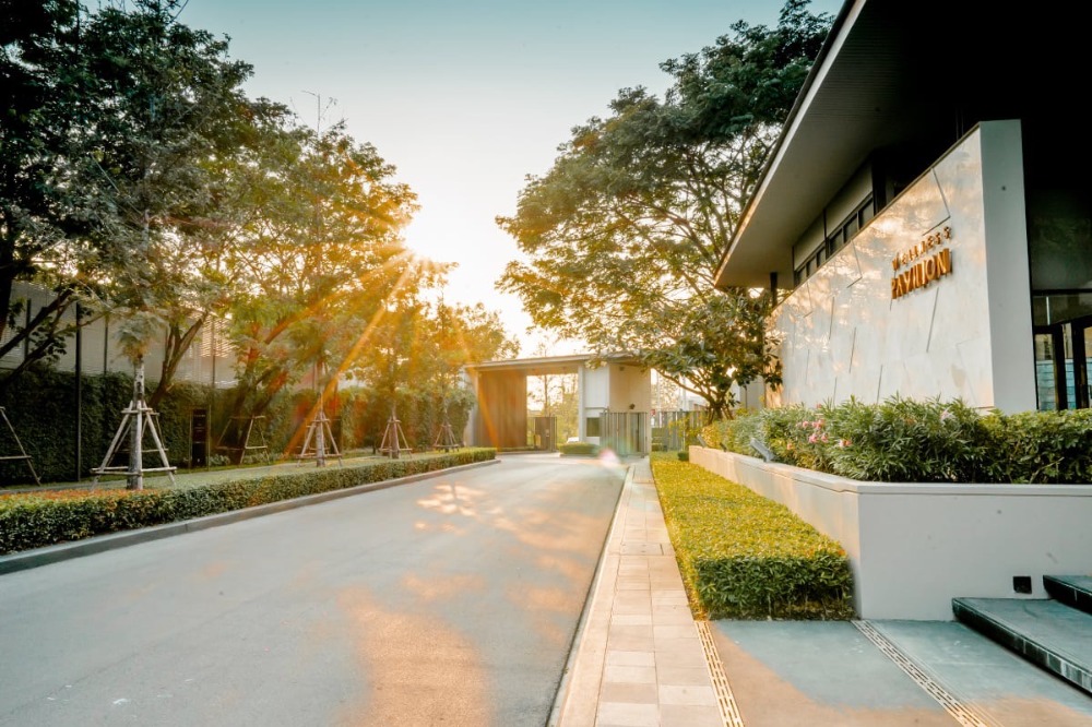 ขายบ้านเลียบทางด่วนรามอินทรา : ขายขาดทุน บ้านเดี่ยวหรู ระดับ Super Luxury โครงการบ้านกลางเมือง คลาสเซ่ (Baan Klang Muang CLASSE) เกษตรนวมินทร์ สุคันธสวัสดิ์ มัยลาภ