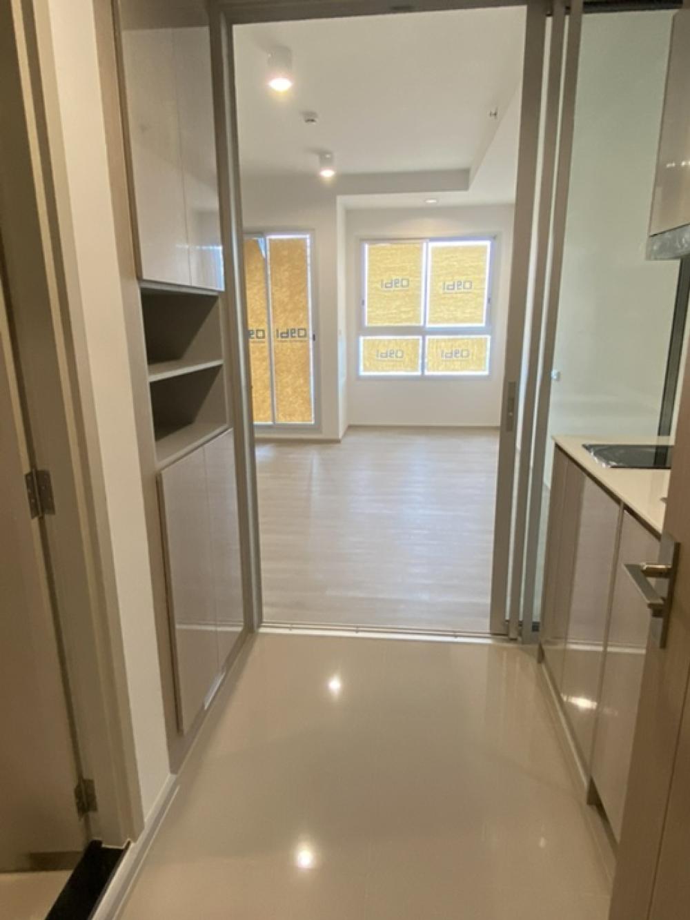 For SaleCondoPinklao, Charansanitwong : Down payment sale 🔥 River view 1 bed 31 sq. m. 2.19 million baht. If interested, contact 0838079364 Patch.