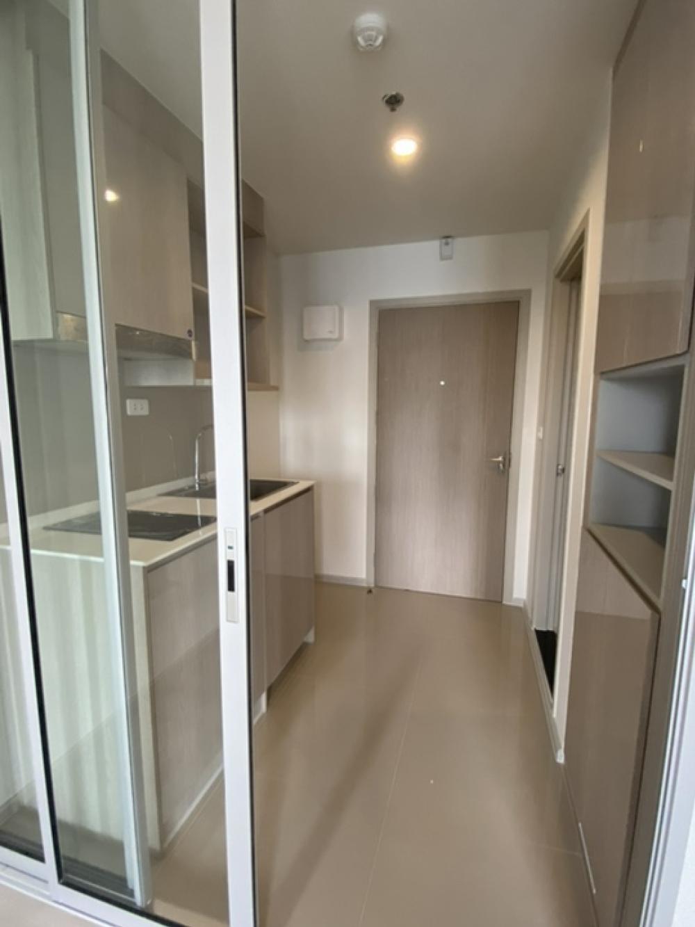 For SaleCondoPinklao, Charansanitwong : Down payment sale 🔥 River view 1 bed 31 sq. m. 2.19 million baht. If interested, contact 0838079364 Patch.