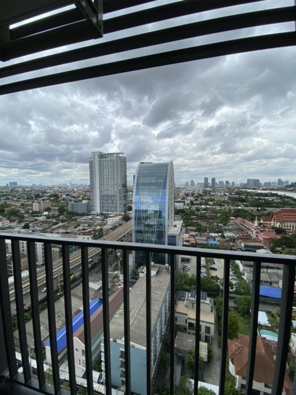 For SaleCondoPinklao, Charansanitwong : Down payment sale 🔥 River view 1 bed 31 sq. m. 2.19 million baht. If interested, contact 0838079364 Patch.