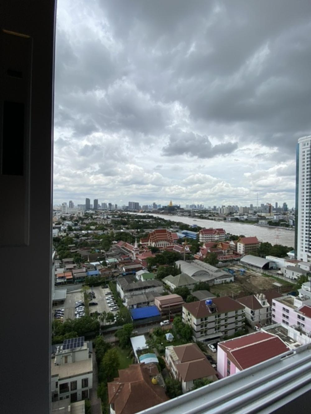 For SaleCondoPinklao, Charansanitwong : Down payment sale 🔥 River view 1 bed 31 sq. m. 2.19 million baht. If interested, contact 0838079364 Patch.