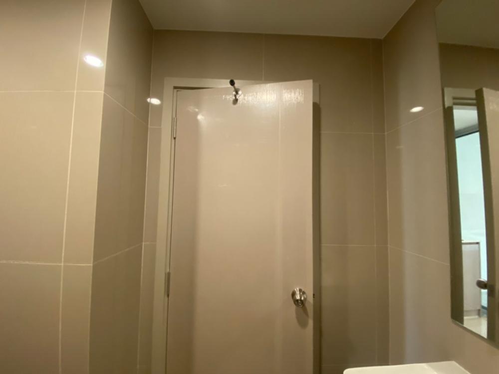 For SaleCondoPinklao, Charansanitwong : River view 26 sq m. 2.99 million baht. Interested, please contact call/Line 0646428664 Patch