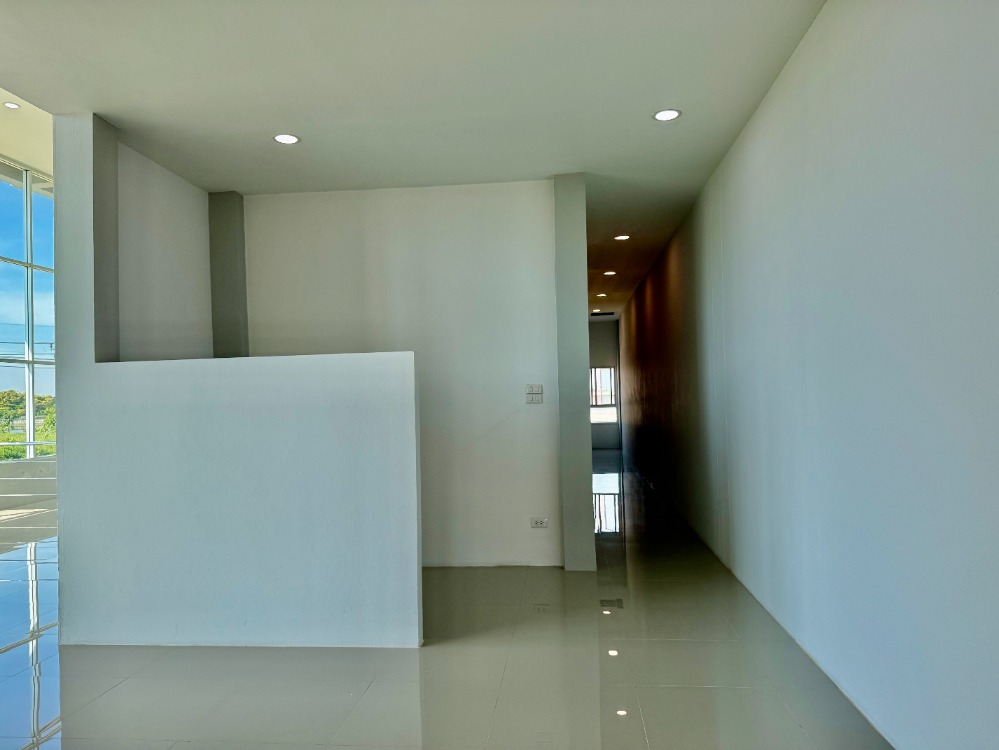 ขายโรงงานลาดกระบัง สุวรรณภูมิ : ขายโรงงานสำเร็จรูป+สำนักงาน พร้อม ที่ดิน 3 ไร่ ติดโครงข่ายระบบโลจิสติกส์สุวรรณภูมิ