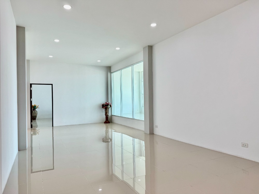 ขายโรงงานลาดกระบัง สุวรรณภูมิ : ขายโรงงานสำเร็จรูป+สำนักงาน พร้อม ที่ดิน 3 ไร่ ติดโครงข่ายระบบโลจิสติกส์สุวรรณภูมิ