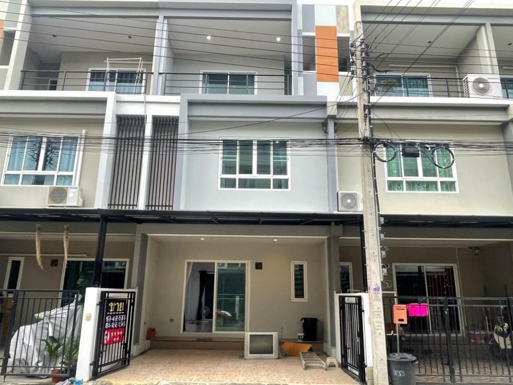For SaleTownhomeNonthaburi, Bang Yai, Bangbuathong : ‼️3-story townhome for sale, Vision Smart Life (Bang Phlu-Rattanathibet BTS Station), sold with tenant.