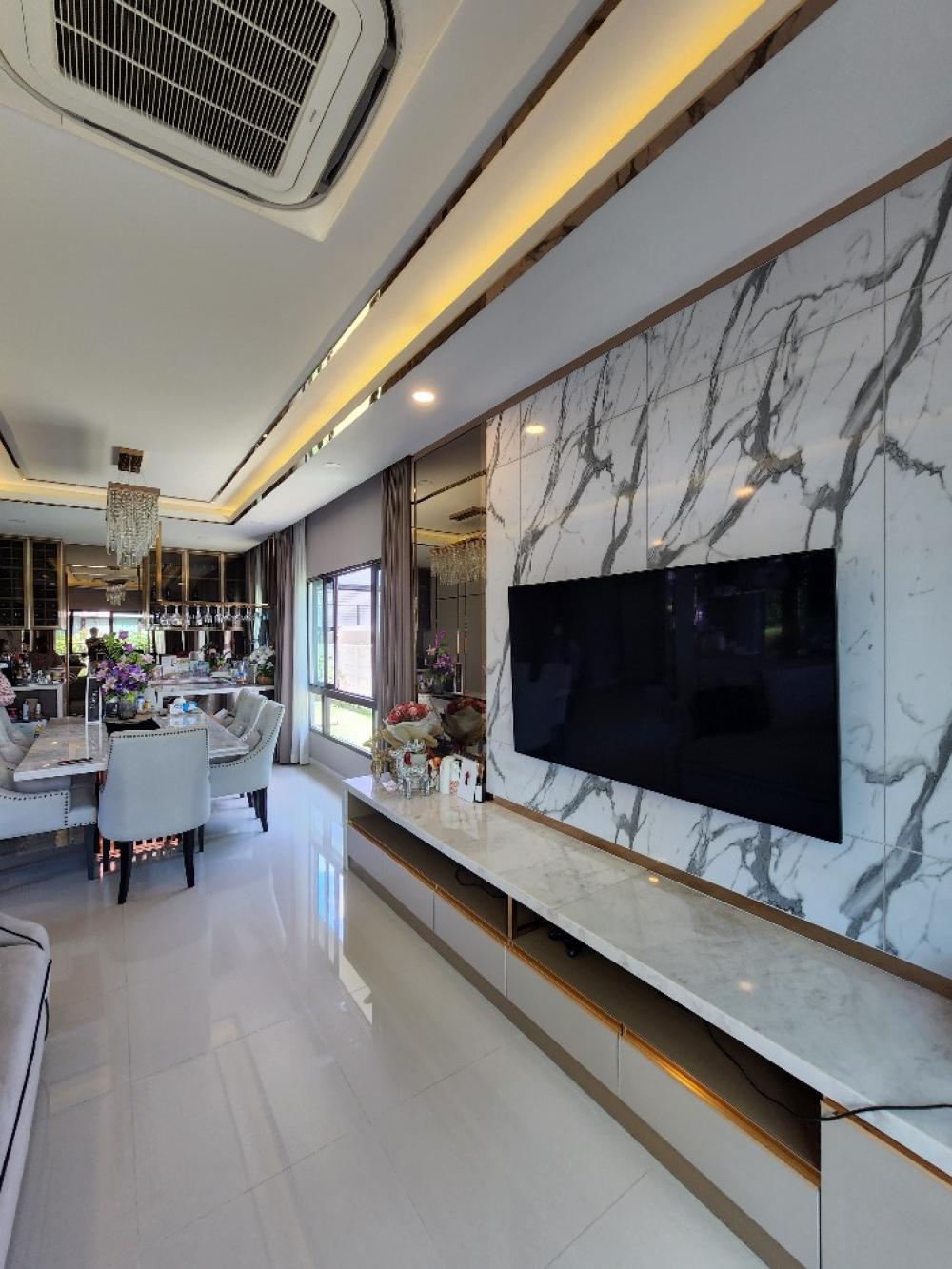 ขายบ้านปิ่นเกล้า จรัญสนิทวงศ์ : 🎉ขายบ้านเดี่ยวพร้อมอยู่ โครงการ The City ปิ่นเกล้า บรม ซ.60 หลังใหญ่ พื้นที่ใช้สอยเยอะ ทำเลเดินทางสะดวก