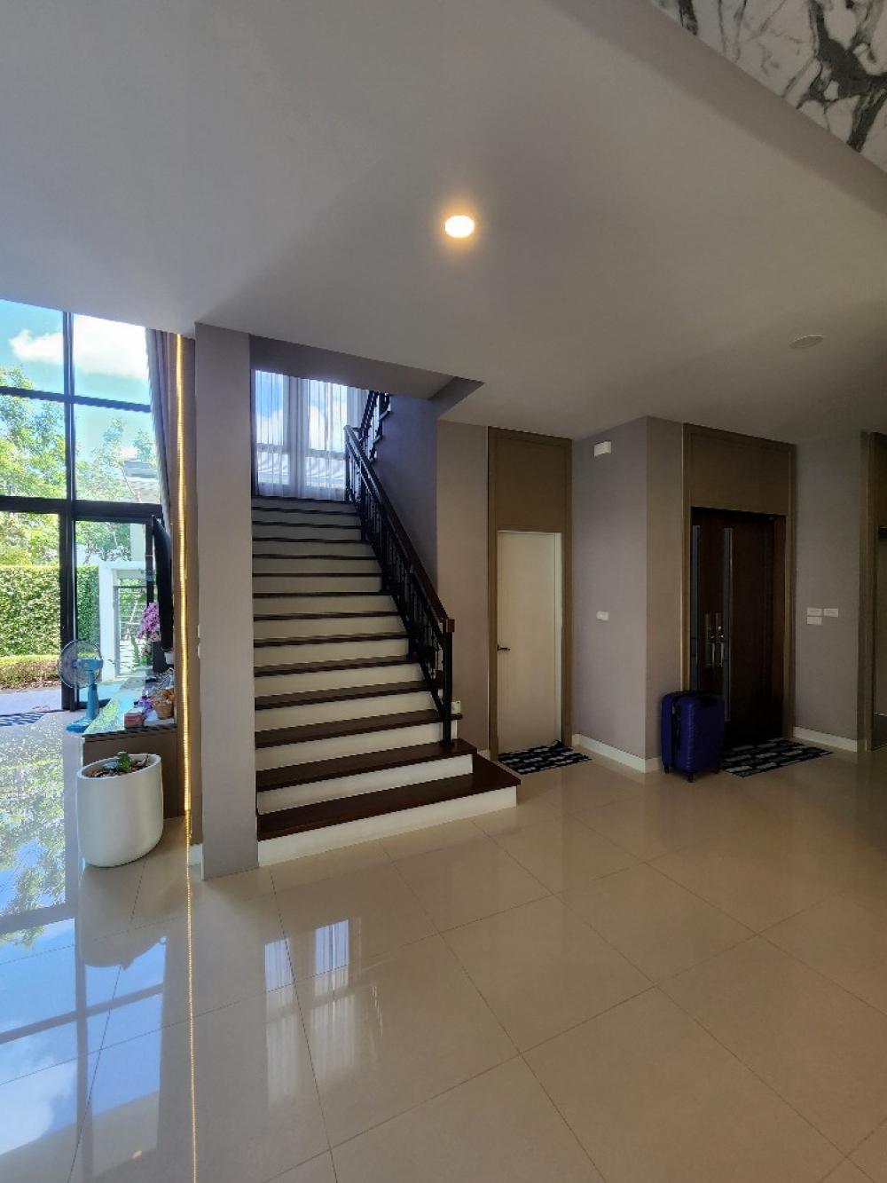 ขายบ้านปิ่นเกล้า จรัญสนิทวงศ์ : 🎉ขายบ้านเดี่ยวพร้อมอยู่ โครงการ The City ปิ่นเกล้า บรม ซ.60 หลังใหญ่ พื้นที่ใช้สอยเยอะ ทำเลเดินทางสะดวก