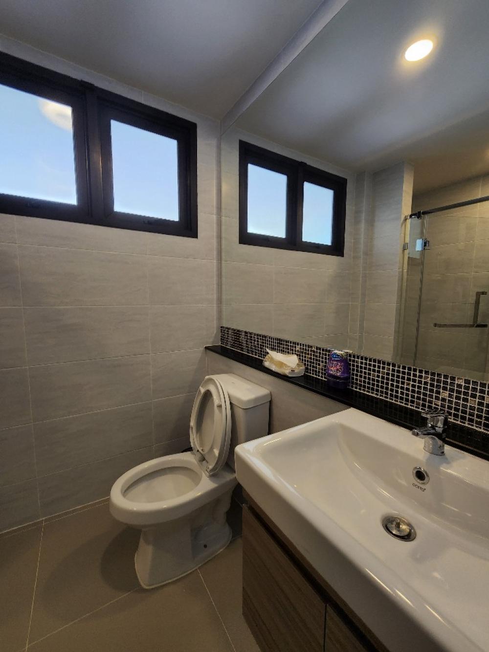 ขายบ้านปิ่นเกล้า จรัญสนิทวงศ์ : 🎉ขายบ้านเดี่ยวพร้อมอยู่ โครงการ The City ปิ่นเกล้า บรม ซ.60 หลังใหญ่ พื้นที่ใช้สอยเยอะ ทำเลเดินทางสะดวก