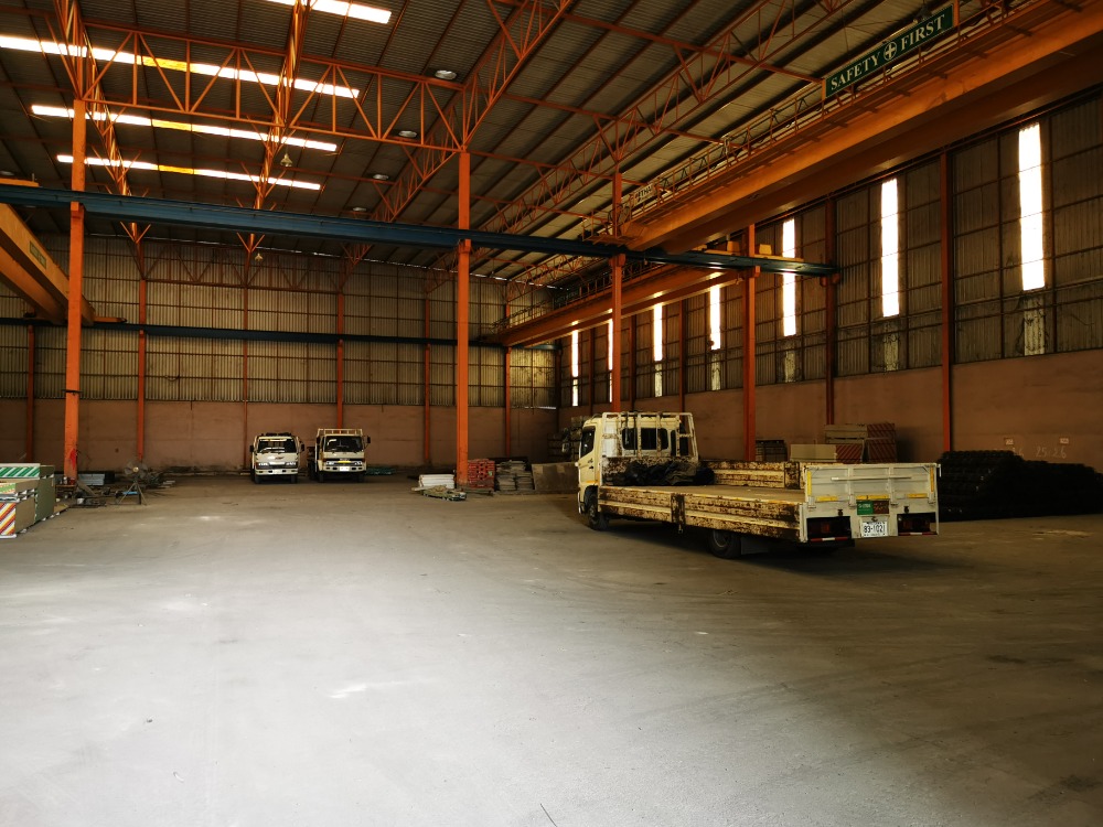 For SaleWarehousePathum Thani,Rangsit, Thammasat : Large warehouse with office and retail space for sale!