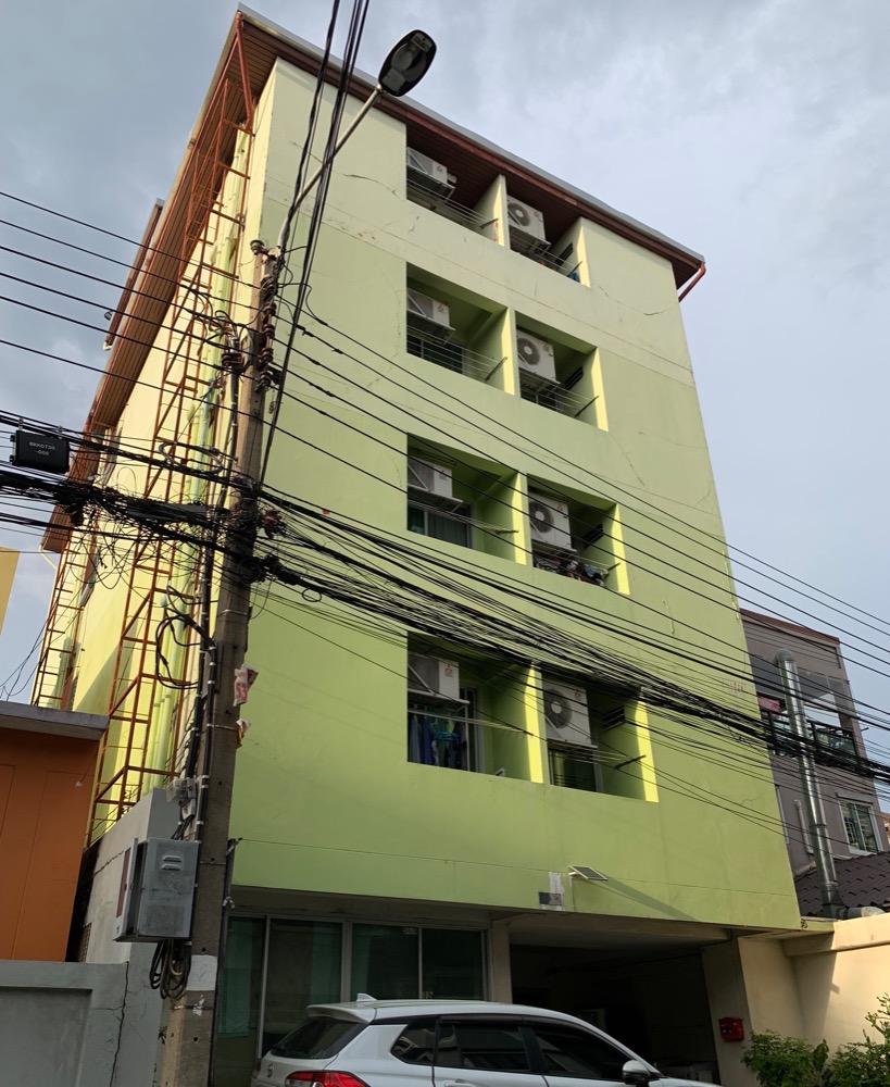 For SaleHotel&Apartment BusinessRatchadapisek, Huaikwang, Suttisan : 📍Urgent Sale!!! 5-Story Apartment for Sale – Prime Location in Huai Khwang