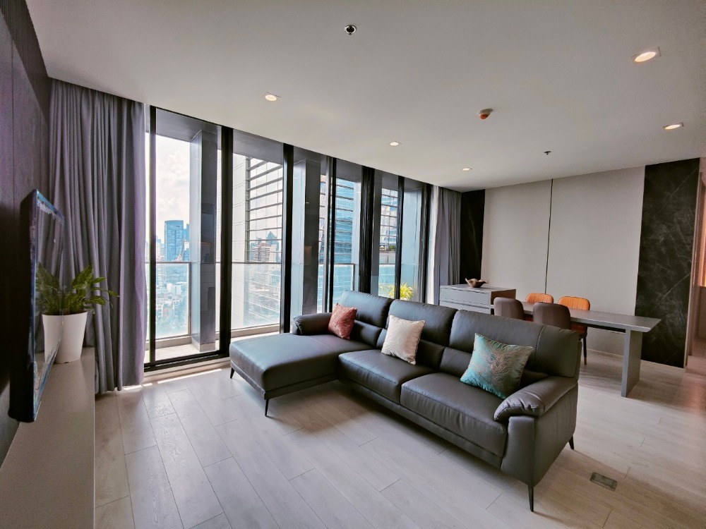For RentCondoWitthayu, Chidlom, Langsuan, Ploenchit : Brand new modern luxury Noble Ploenchit 2bedroom2bathroom with private lift