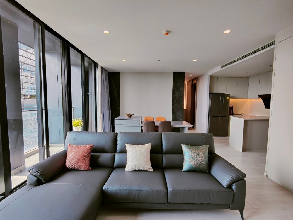 For RentCondoWitthayu, Chidlom, Langsuan, Ploenchit : Brand new modern luxury Noble Ploenchit 2bedroom2bathroom with private lift