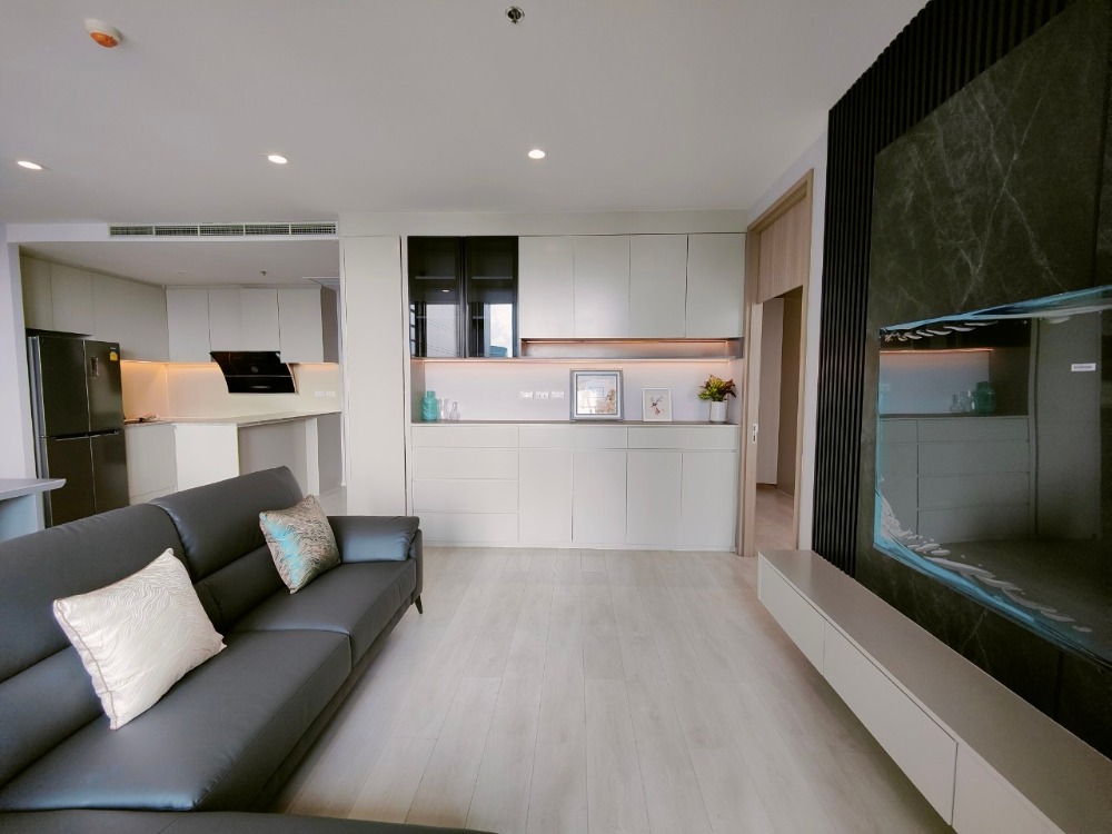 For RentCondoWitthayu, Chidlom, Langsuan, Ploenchit : Brand new modern luxury Noble Ploenchit 2bedroom2bathroom with private lift
