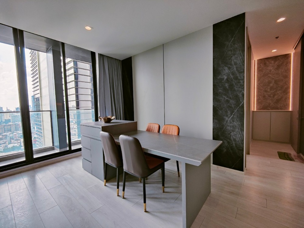 For RentCondoWitthayu, Chidlom, Langsuan, Ploenchit : Brand new modern luxury Noble Ploenchit 2bedroom2bathroom with private lift