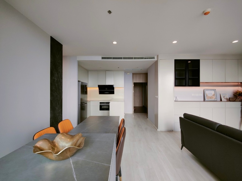 For RentCondoWitthayu, Chidlom, Langsuan, Ploenchit : Brand new modern luxury Noble Ploenchit 2bedroom2bathroom with private lift