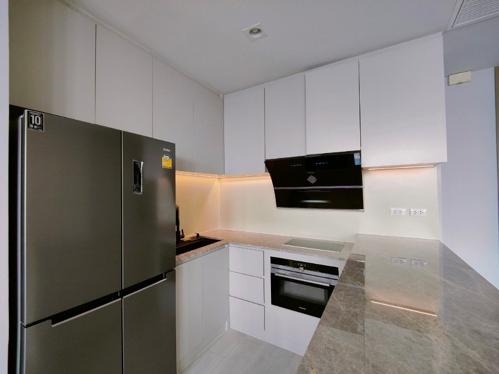 For RentCondoWitthayu, Chidlom, Langsuan, Ploenchit : Brand new modern luxury Noble Ploenchit 2bedroom2bathroom with private lift