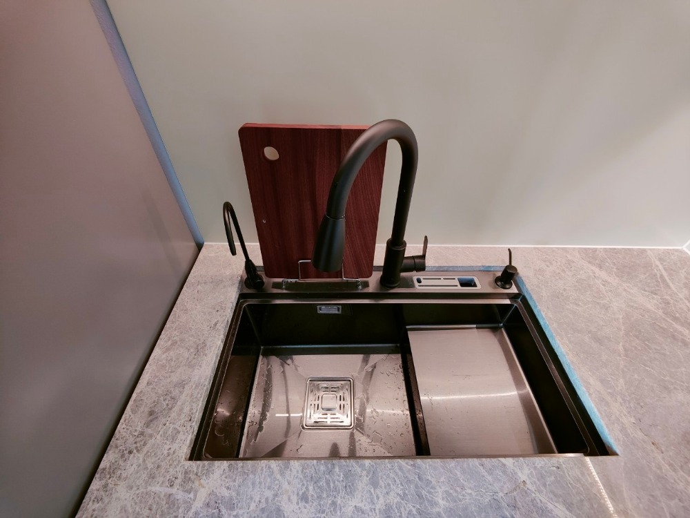 For RentCondoWitthayu, Chidlom, Langsuan, Ploenchit : Brand new modern luxury Noble Ploenchit 2bedroom2bathroom with private lift