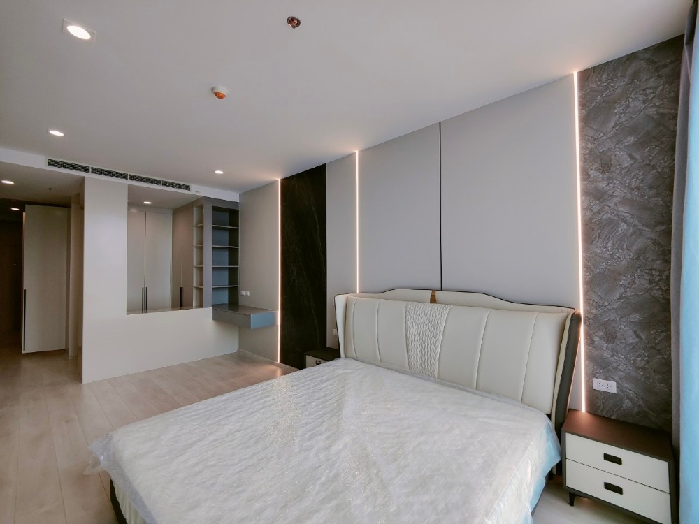 For RentCondoWitthayu, Chidlom, Langsuan, Ploenchit : Brand new modern luxury Noble Ploenchit 2bedroom2bathroom with private lift