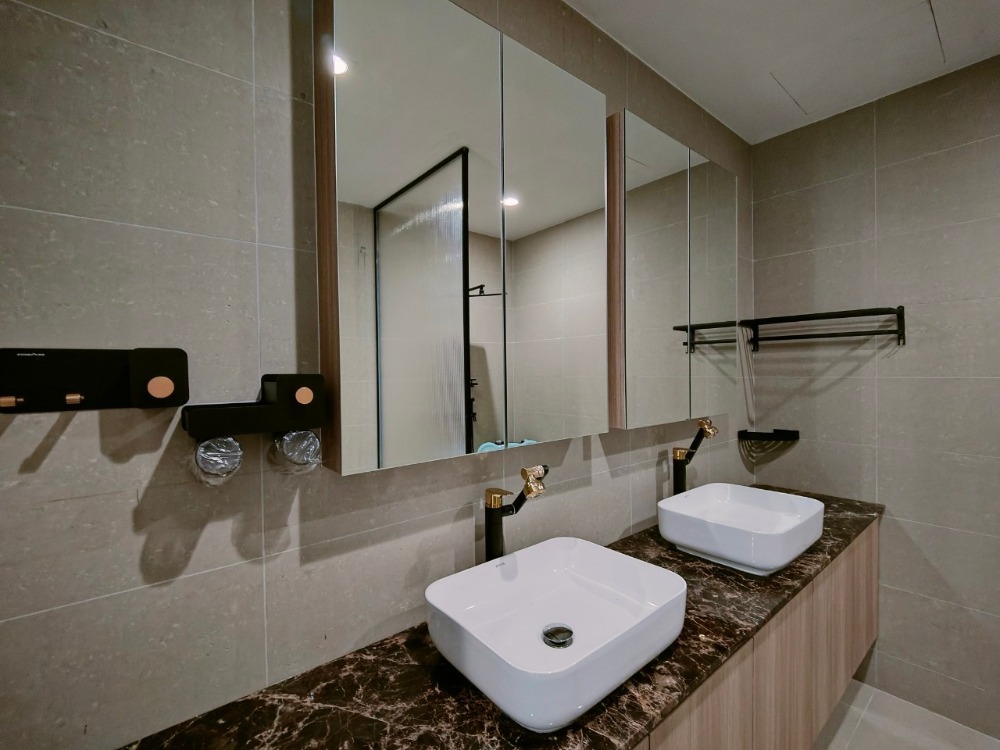 For RentCondoWitthayu, Chidlom, Langsuan, Ploenchit : Brand new modern luxury Noble Ploenchit 2bedroom2bathroom with private lift