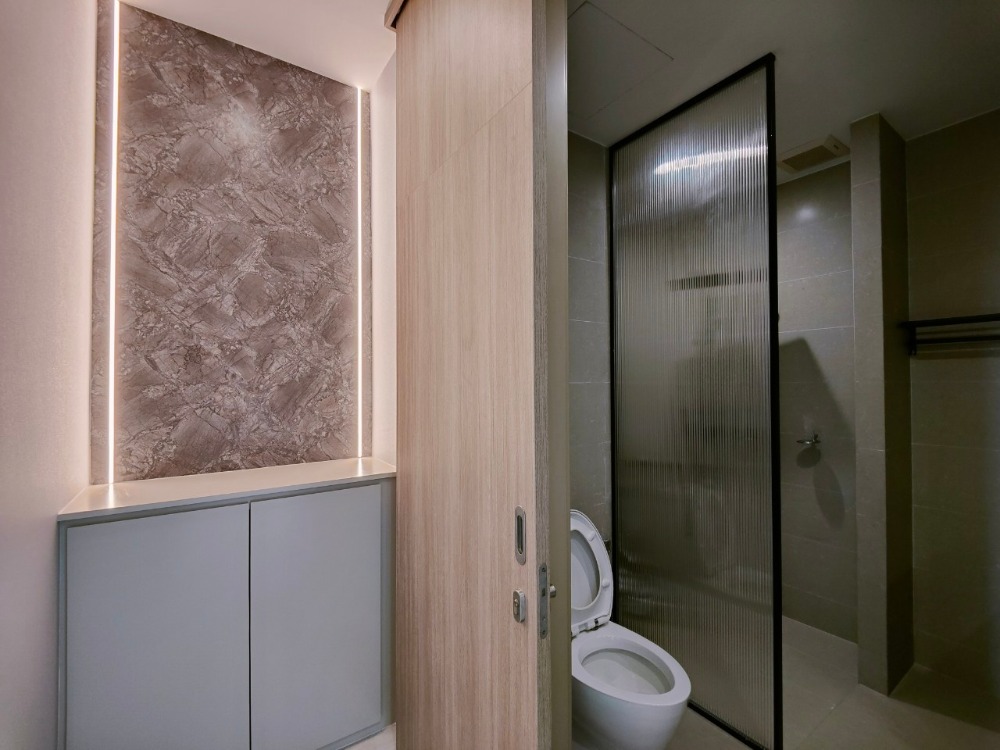 For RentCondoWitthayu, Chidlom, Langsuan, Ploenchit : Brand new modern luxury Noble Ploenchit 2bedroom2bathroom with private lift