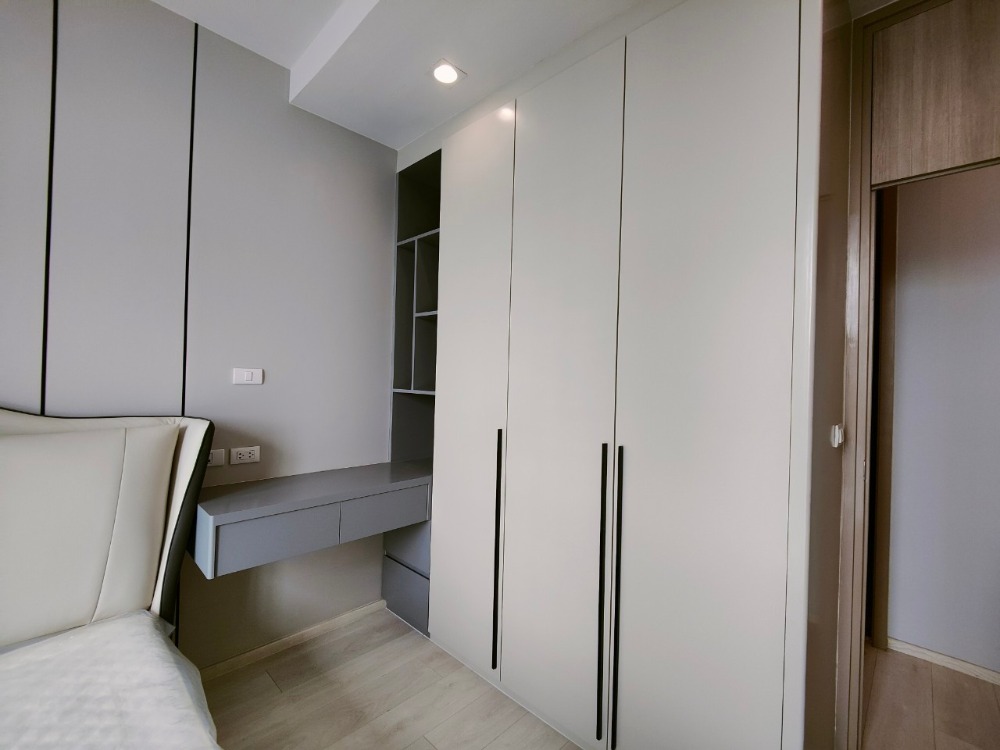 For RentCondoWitthayu, Chidlom, Langsuan, Ploenchit : Brand new modern luxury Noble Ploenchit 2bedroom2bathroom with private lift