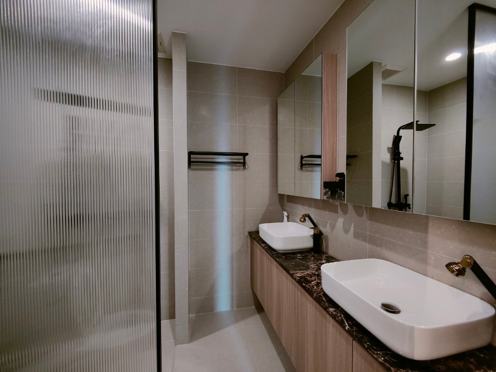 For RentCondoWitthayu, Chidlom, Langsuan, Ploenchit : Brand new modern luxury Noble Ploenchit 2bedroom2bathroom with private lift