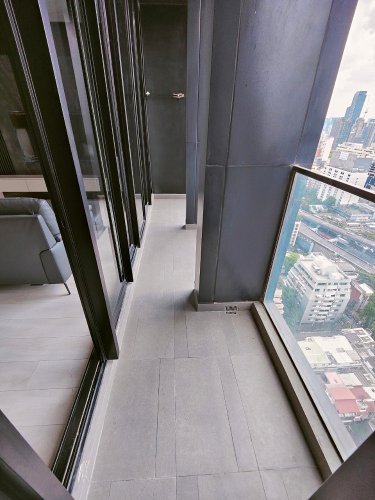 For RentCondoWitthayu, Chidlom, Langsuan, Ploenchit : Brand new modern luxury Noble Ploenchit 2bedroom2bathroom with private lift