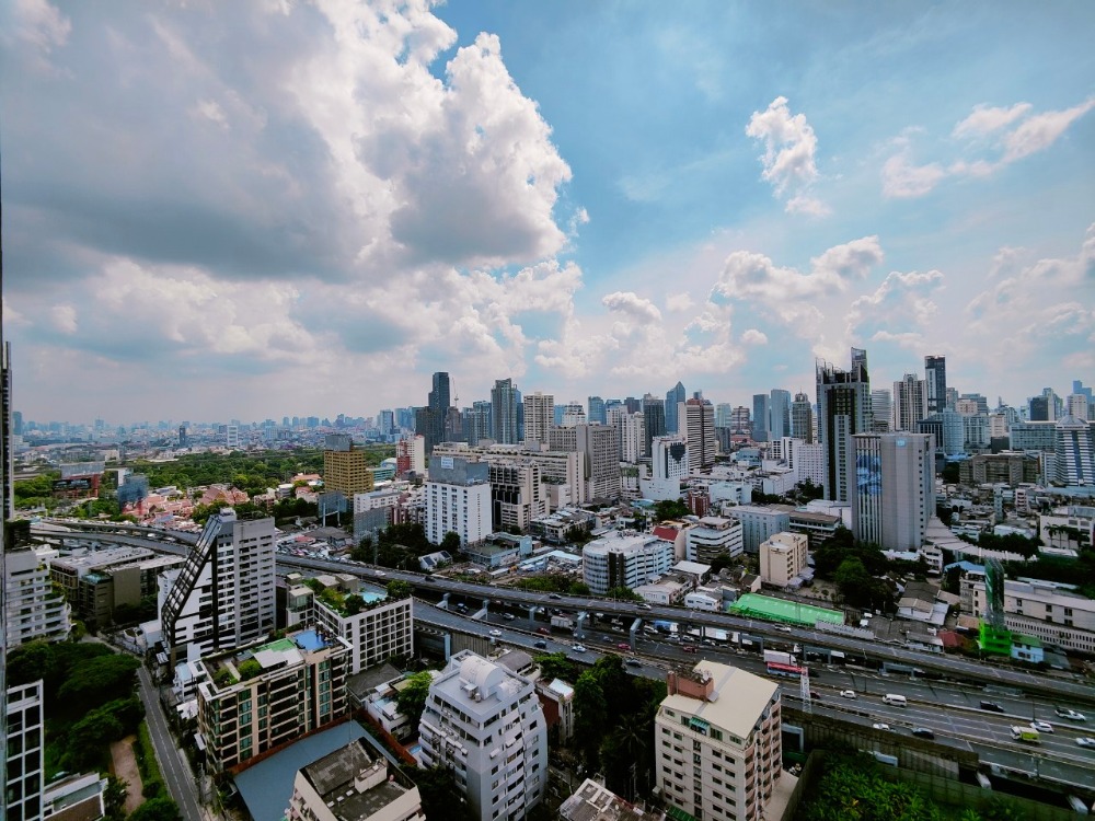 For RentCondoWitthayu, Chidlom, Langsuan, Ploenchit : Brand new modern luxury Noble Ploenchit 2bedroom2bathroom with private lift