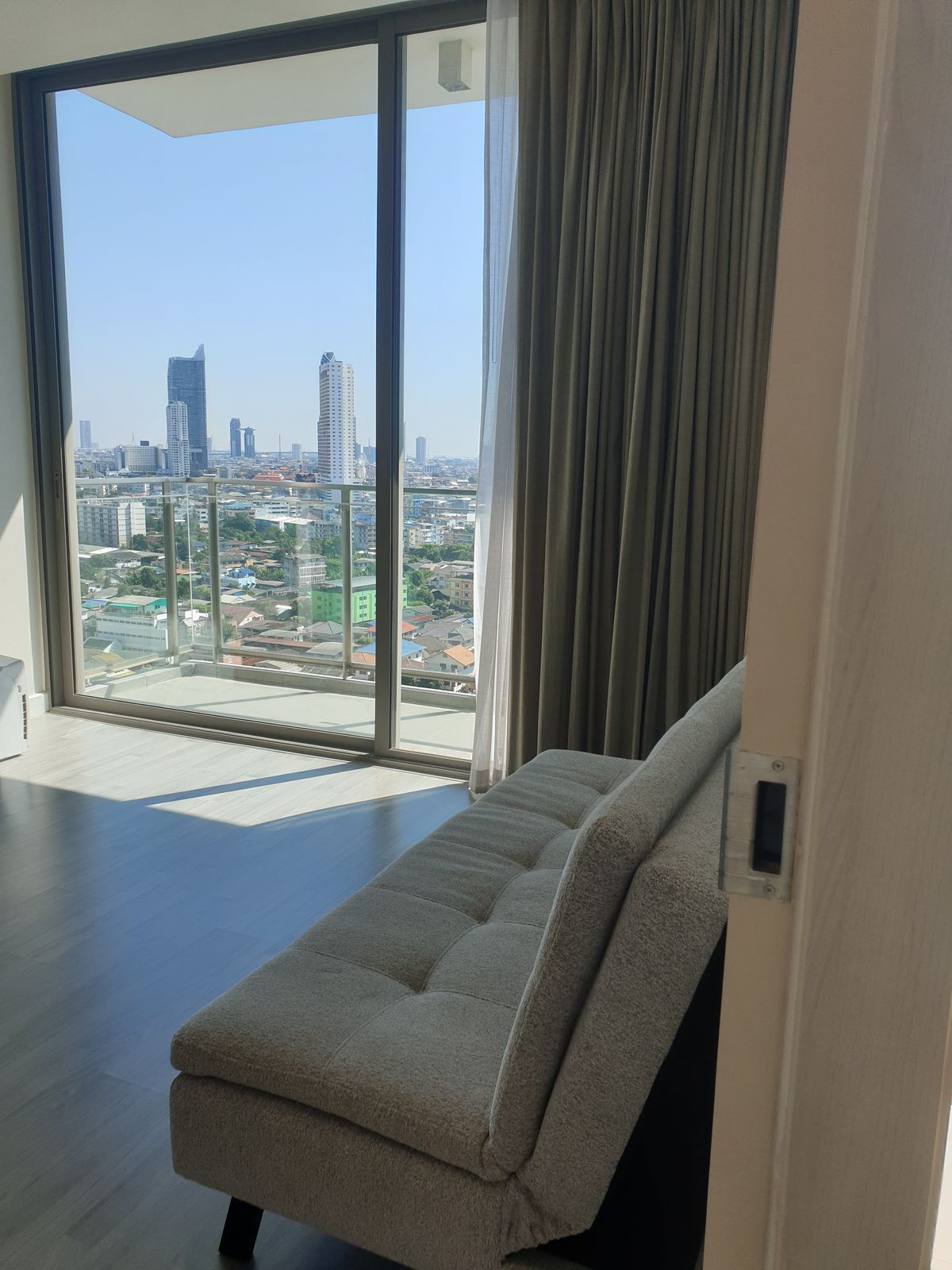 For RentCondoWongwianyai, Charoennakor : Condo for rent, beautiful room, good atmosphere