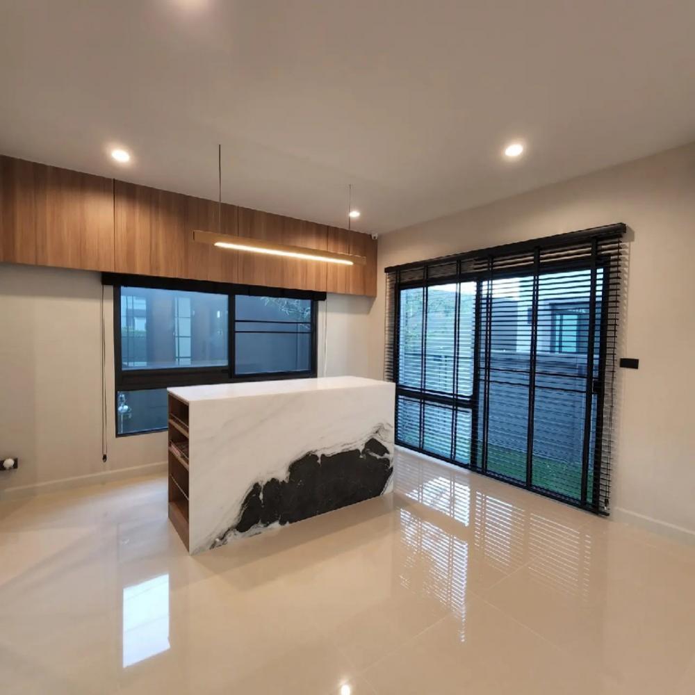 For SaleHousePathum Thani,Rangsit, Thammasat : Single house for sale, Setthasiri, Bangkok-Pathum Thani. Next to Laura Ville golf course, shady, green (Type Glory, the last house to see the golf course + ready to decorate)🔥