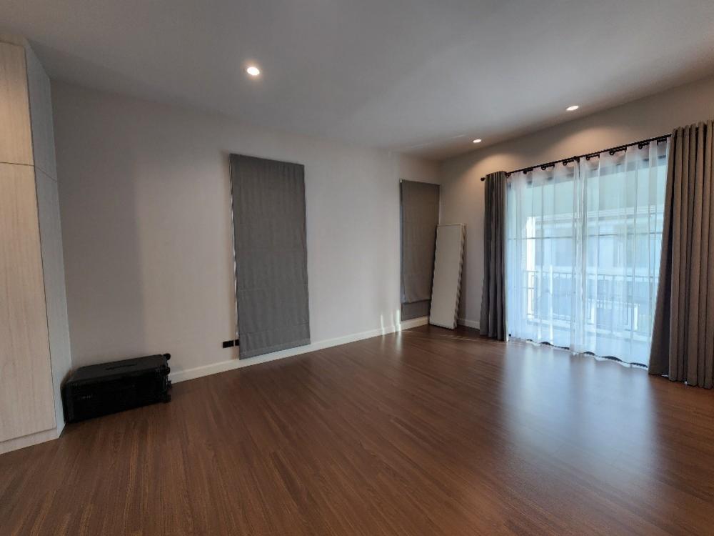 For SaleHousePathum Thani,Rangsit, Thammasat : Single house for sale, Setthasiri, Bangkok-Pathum Thani. Next to Laura Ville golf course, shady, green (Type Glory, the last house to see the golf course + ready to decorate)🔥