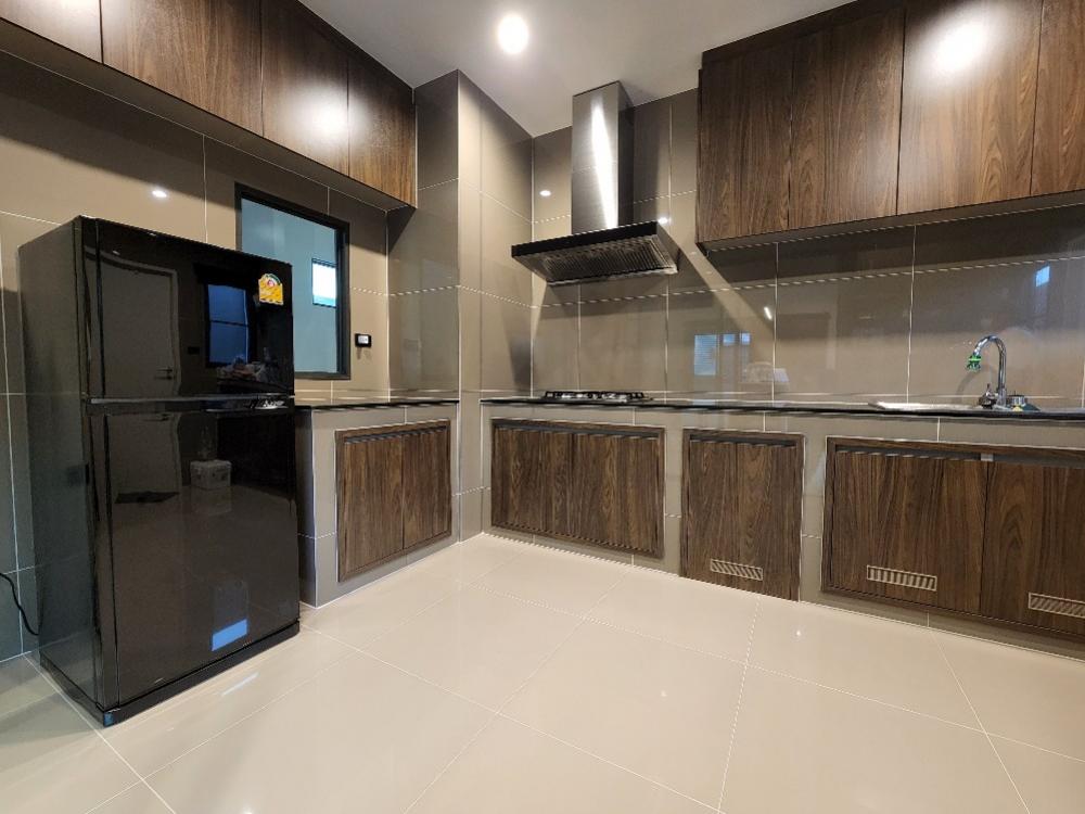 For SaleHousePathum Thani,Rangsit, Thammasat : Single house for sale, Setthasiri, Bangkok-Pathum Thani. Next to Laura Ville golf course, shady, green (Type Glory, the last house to see the golf course + ready to decorate)🔥