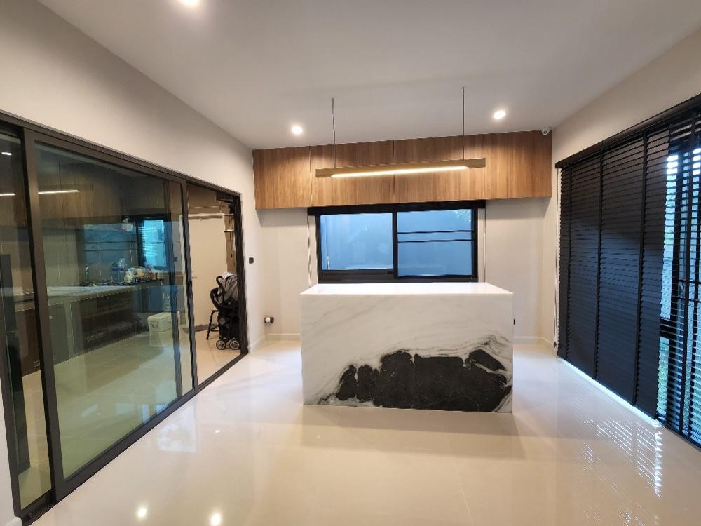 For SaleHousePathum Thani,Rangsit, Thammasat : Single house for sale, Setthasiri, Bangkok-Pathum Thani. Next to Laura Ville golf course, shady, green (Type Glory, the last house to see the golf course + ready to decorate)🔥