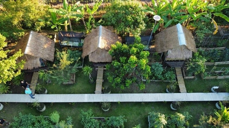 ขายร้านค้า/ตลาดนัดเชียงใหม่ : ขายที่ดิน พร้อมร้านอาหาร ขนาด 1 ไร่ 2 งาน 85 ตารางวา ตำบลสันโป่ง อำเภอแม่ริม จังหวัดเชียงใหม่