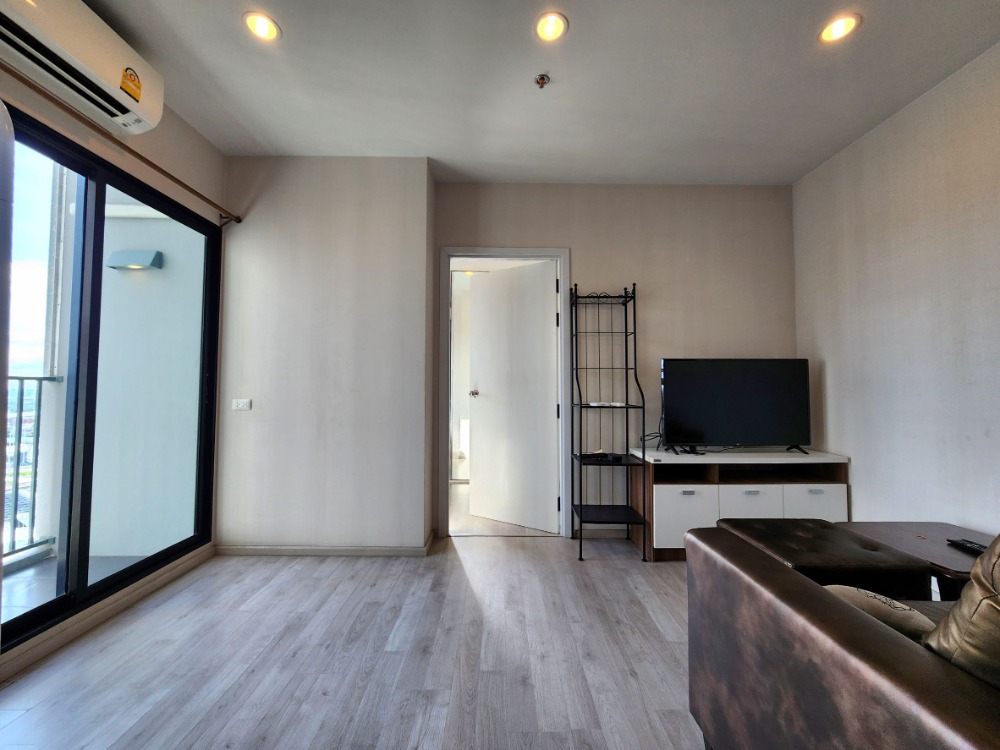 For RentCondoNonthaburi, Bang Yai, Bangbuathong : Status as shown in the cover photo**Vacant room. Corner room. Has washing machine. Has bird net** For rent Plum Condo Central Station Phase 1, 2 bedroom type**This type of room is not available oftenSN386