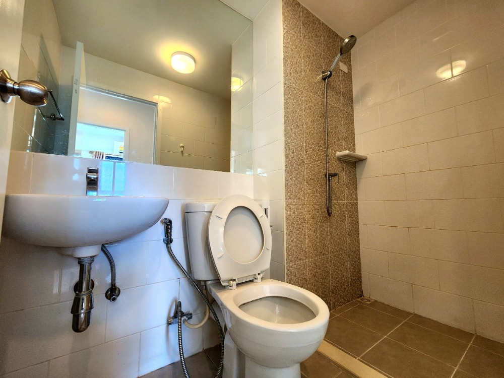 For RentCondoNonthaburi, Bang Yai, Bangbuathong : Status as shown in the cover photo**Vacant room. Corner room. Has washing machine. Has bird net** For rent Plum Condo Central Station Phase 1, 2 bedroom type**This type of room is not available oftenSN386